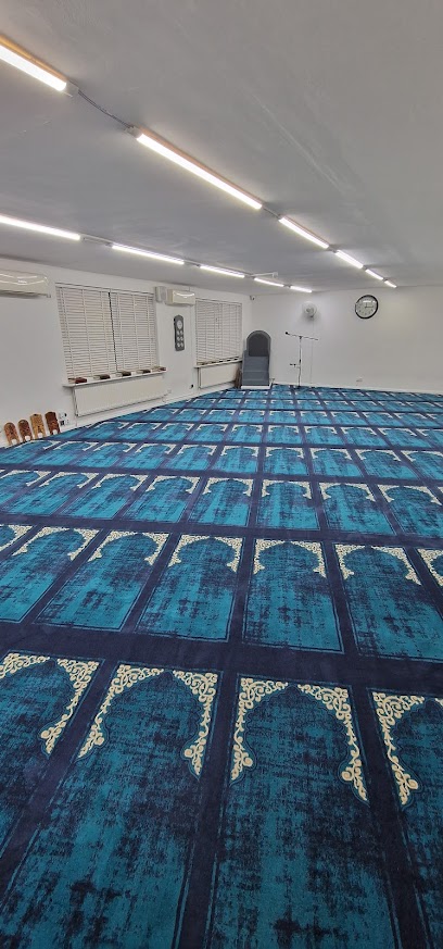 Markaz Us Sunnah Mosque in Wembley, United Kingdom - Islamic Place of Worship